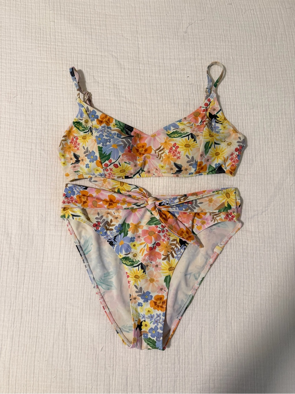 SUMMERSALT x RIFLE PAPER CO Marguerite Floral 2 piece swimsuit - size 6 - worn2x